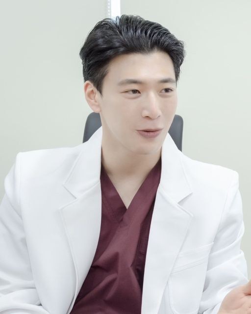 BS. Myungwon Seo